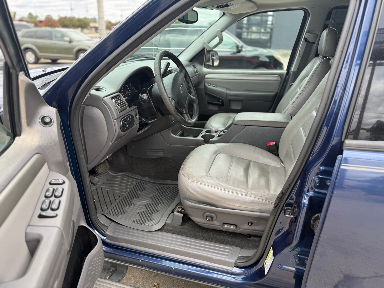 Ford Explorer XLT 4.0L 4WD 2005 Ford Explorer XLT 4.0L 4WD 2005