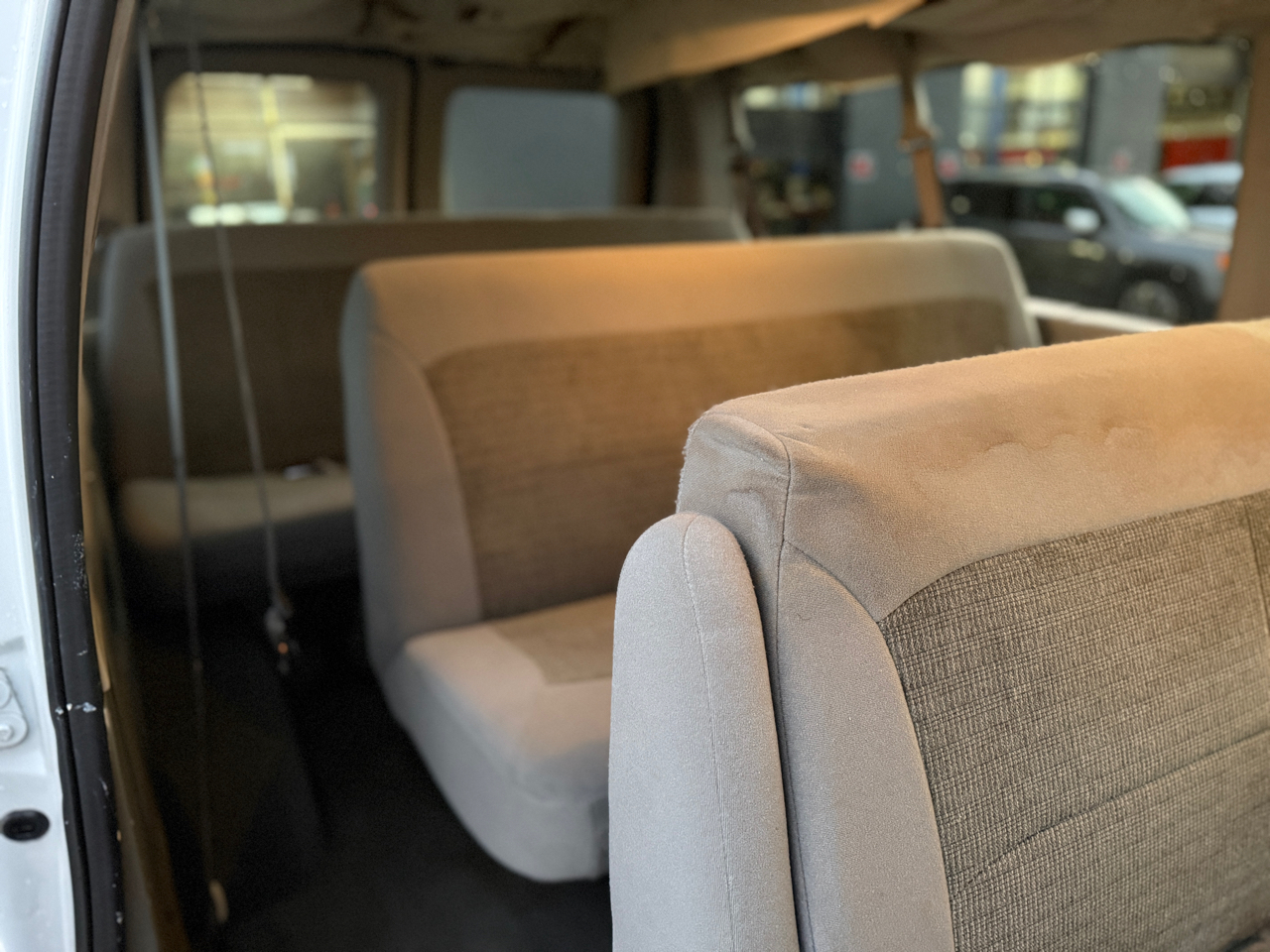 Ford Econoline E-350 XL Super Duty 2005