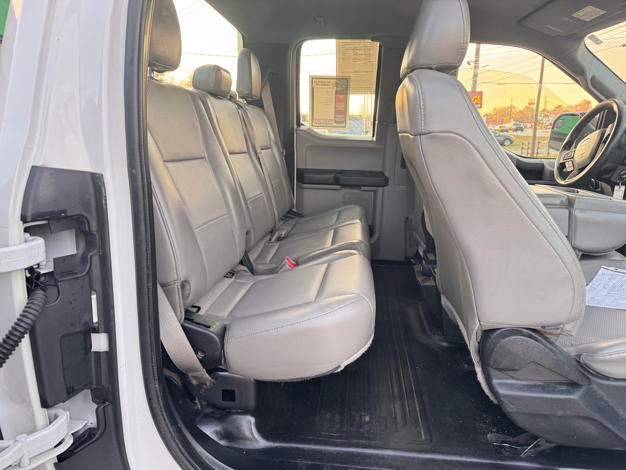 Ford F-150 XL SuperCab 8-ft. Bed 4WD 2015