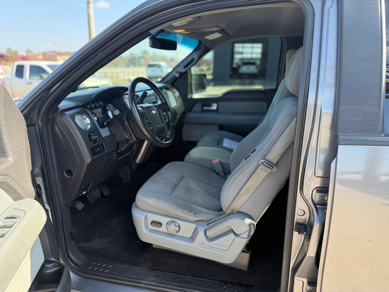 Ford F-150 XLT SuperCrew 5.5-ft. Bed 2WD 2013