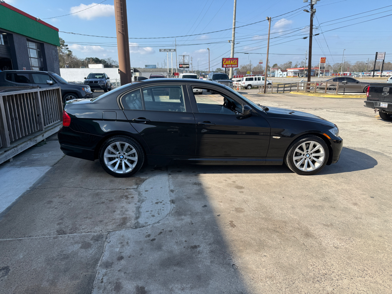 BMW 3-Series 328i 2011