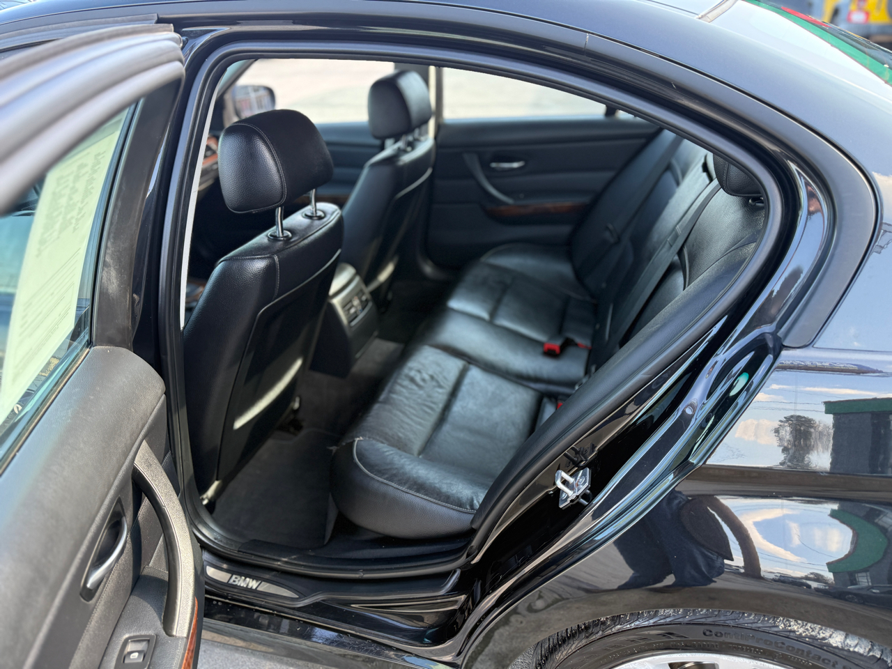 BMW 3-Series 328i 2011