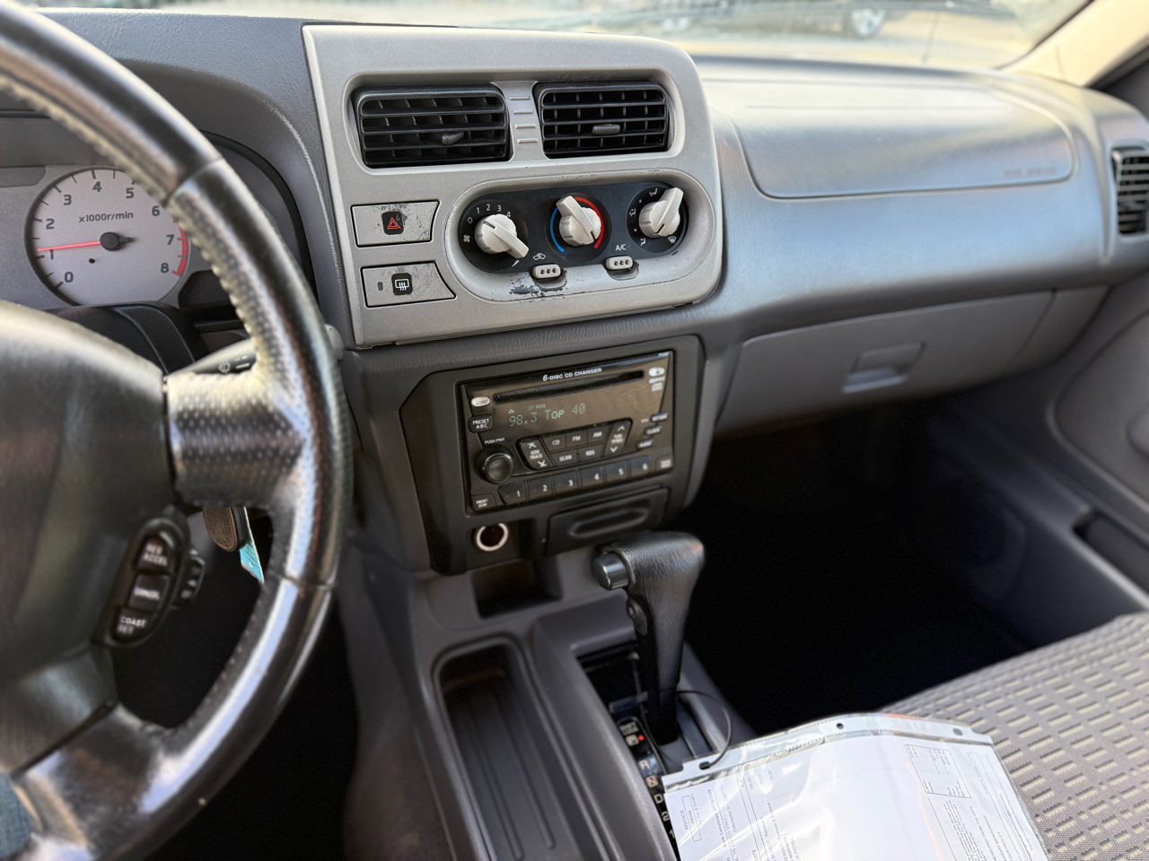 Nissan Xterra SE 2WD 2001