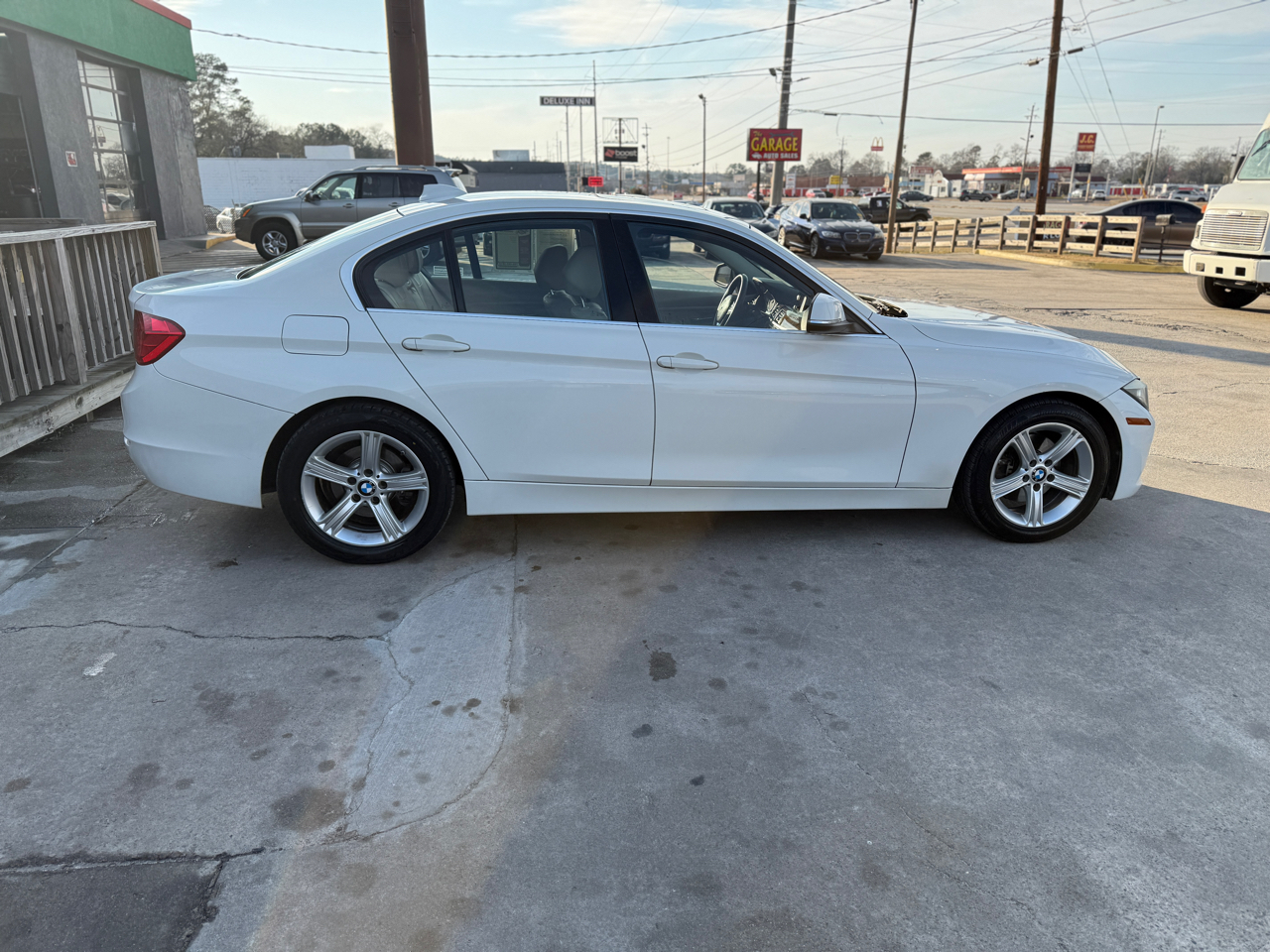 BMW 3-Series 328i Sedan 2015