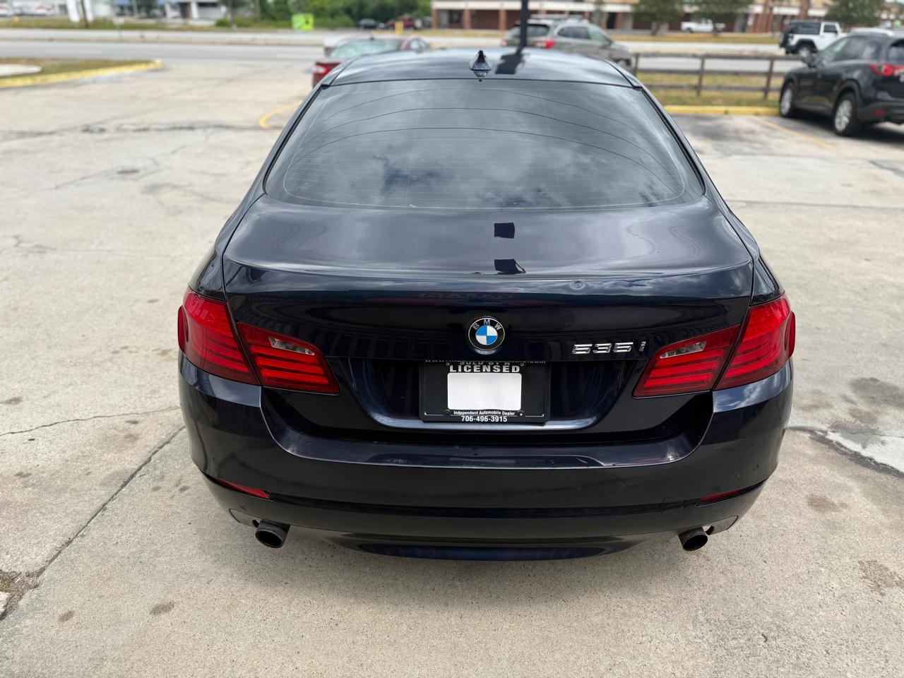 BMW 5-Series 535xi 2011