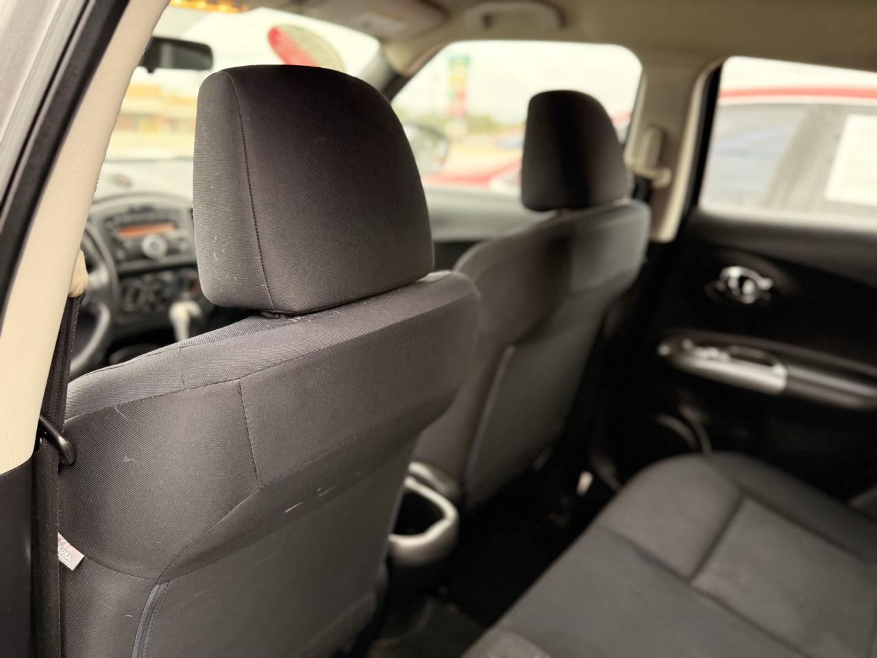 Nissan Juke SV FWD CVT 2014