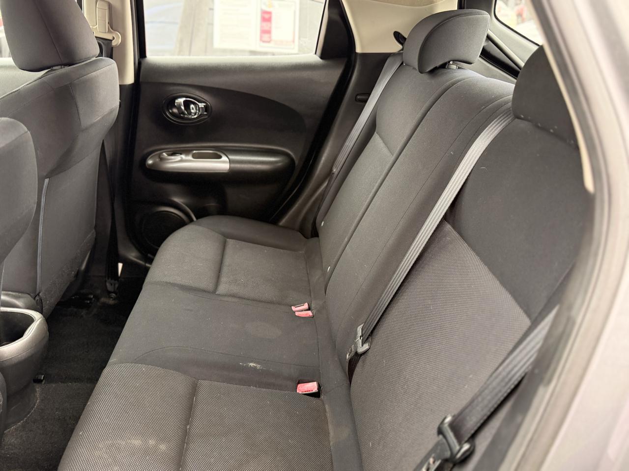 Nissan Juke SV FWD CVT 2014