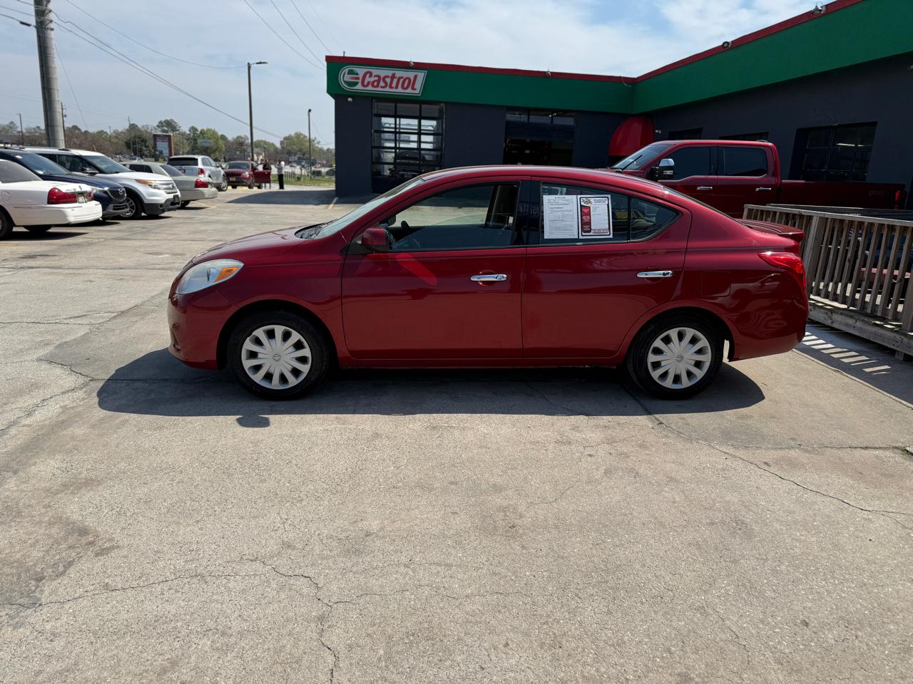 Nissan Versa 1.6 SV Sedan 2014