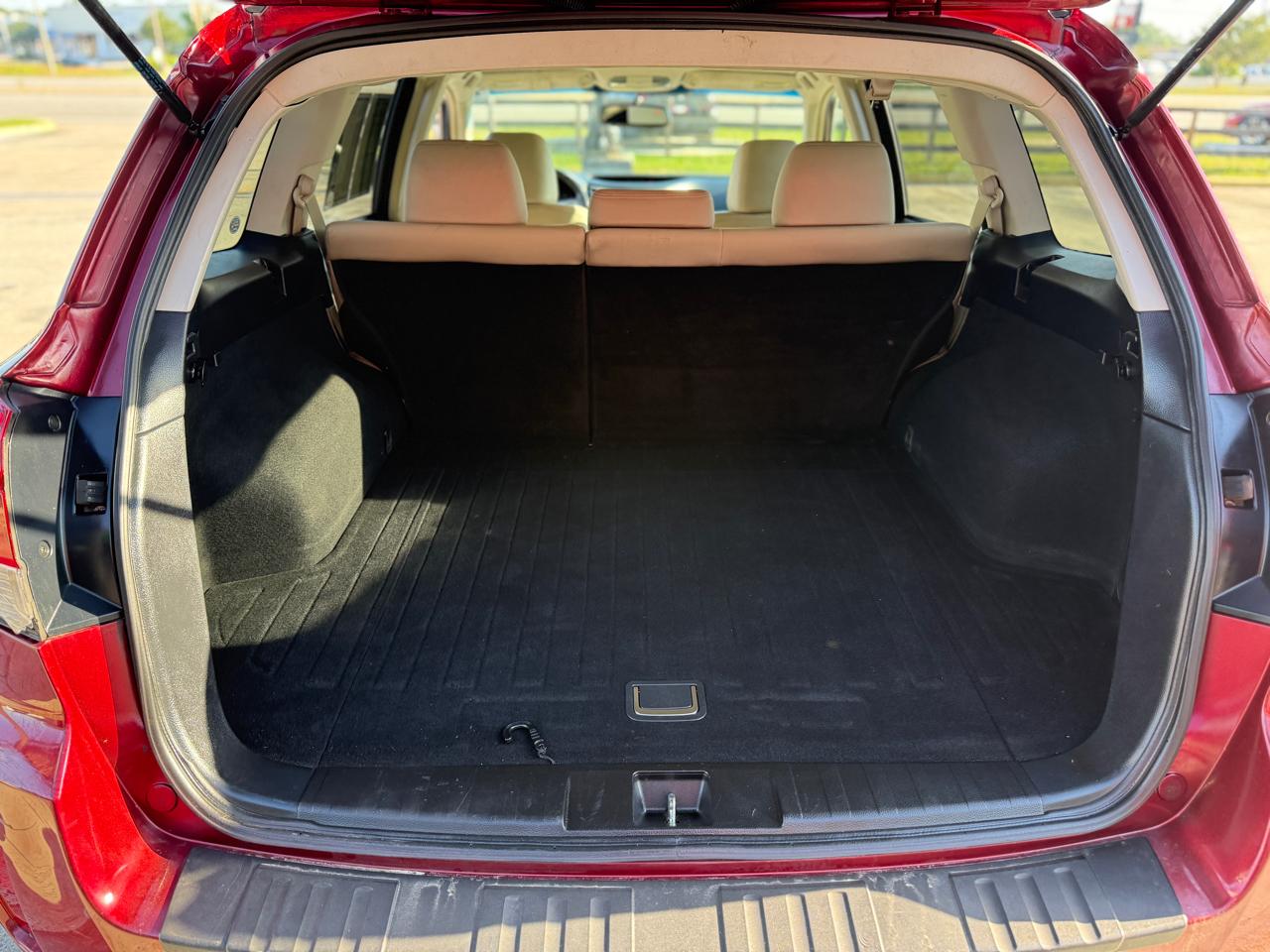 Subaru Outback 2.5i Limited 2011
