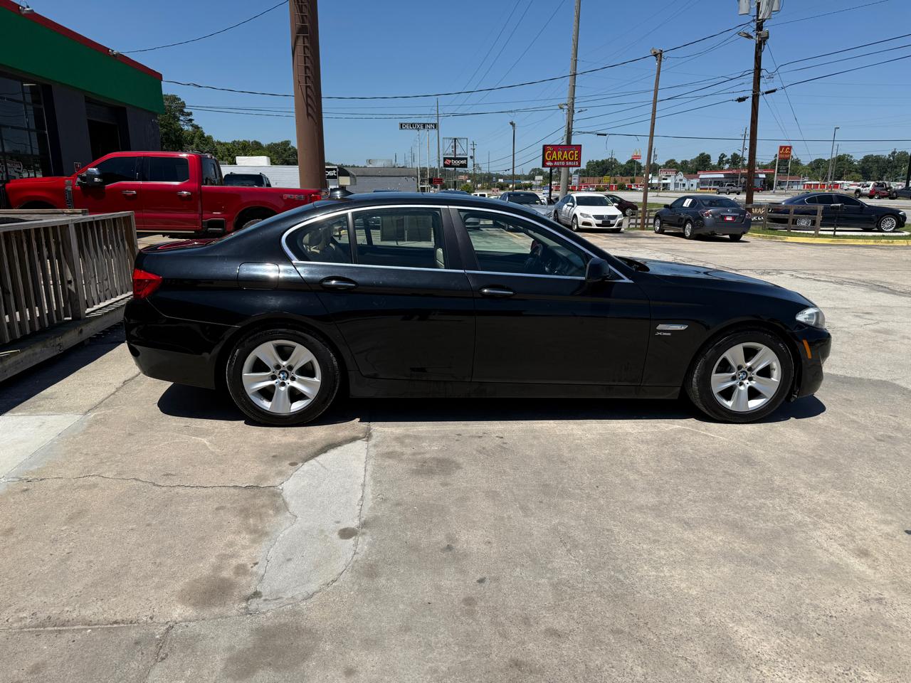 BMW 5-Series 528i xDrive 2012