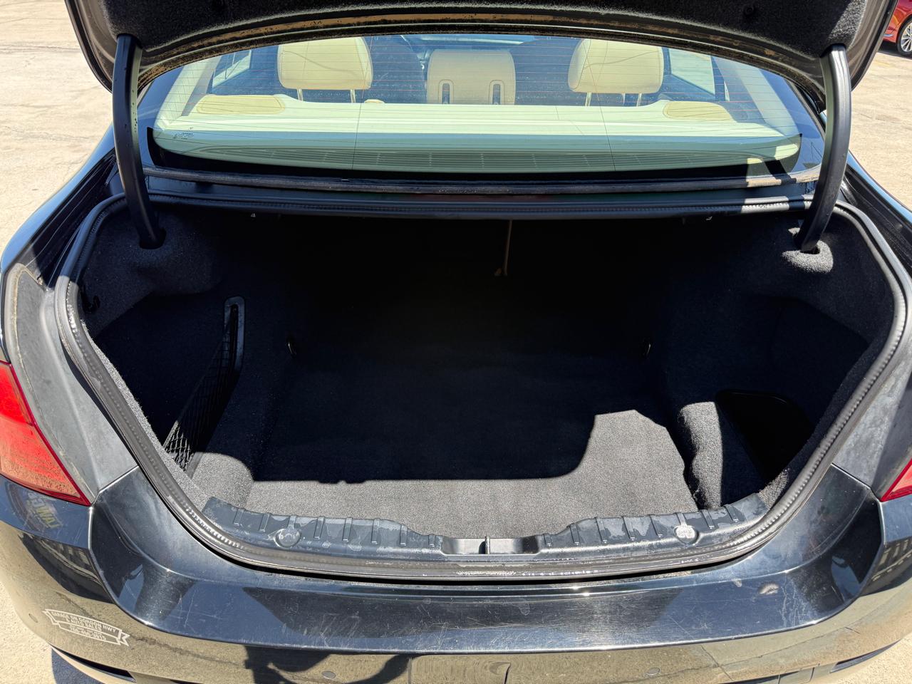 BMW 5-Series 528i xDrive 2012