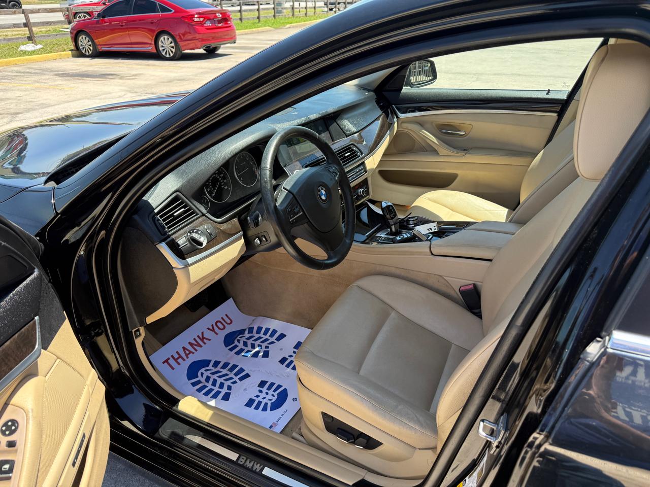 BMW 5-Series 528i xDrive 2012