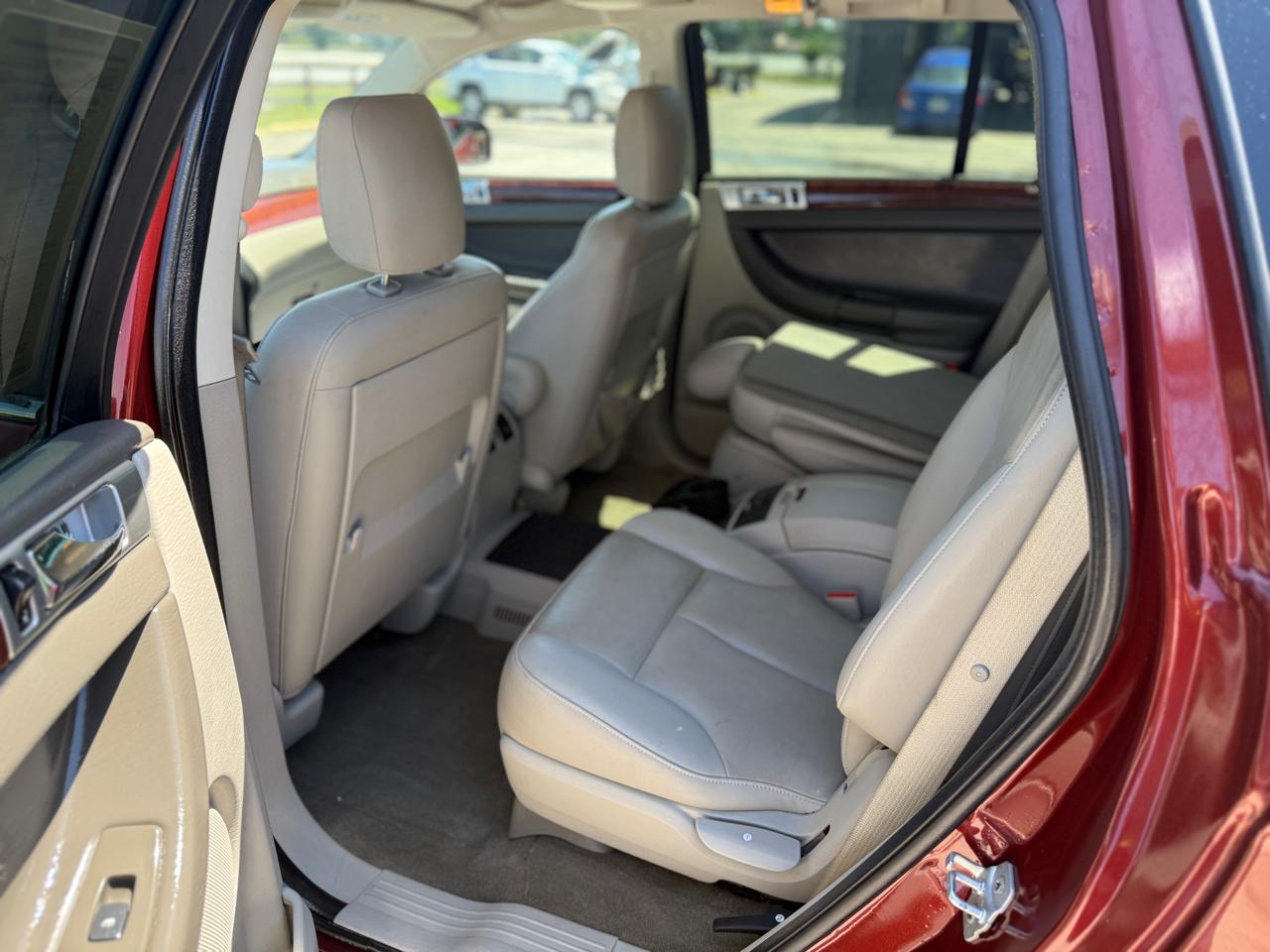 Chrysler Pacifica Touring FWD 2007