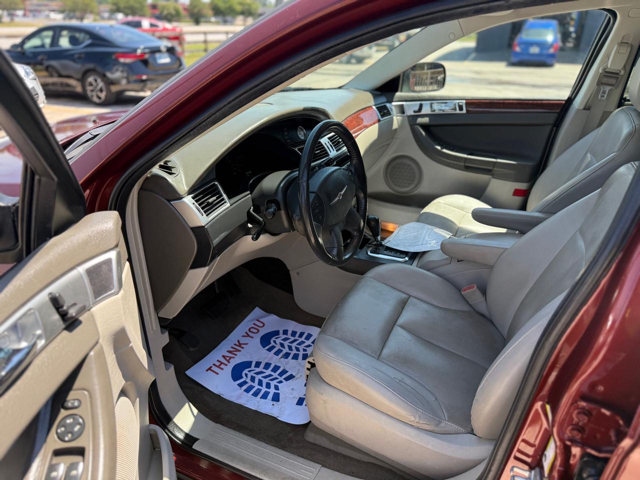 Chrysler Pacifica Touring FWD 2007