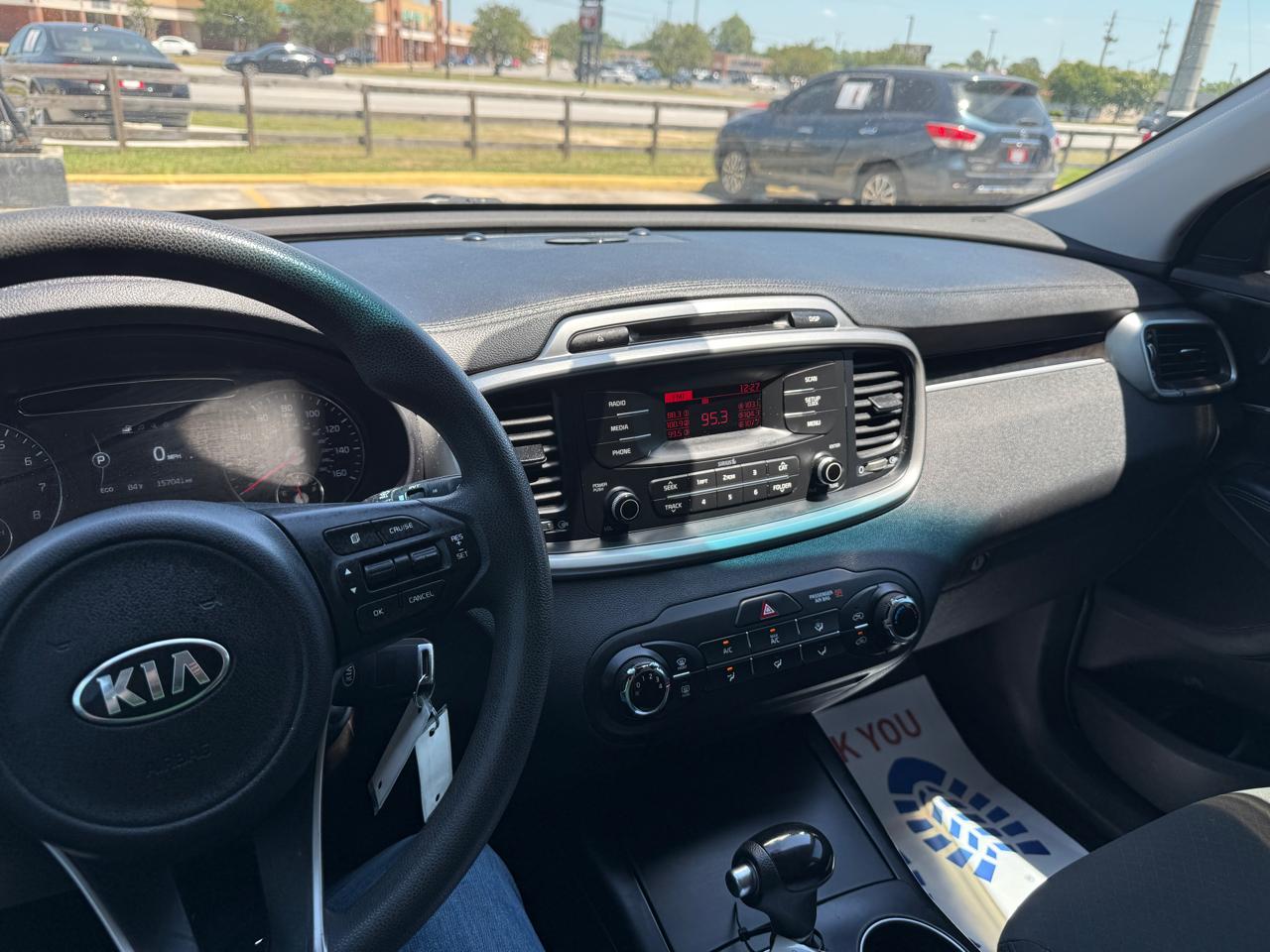 Kia Sorento L 2WD 2017