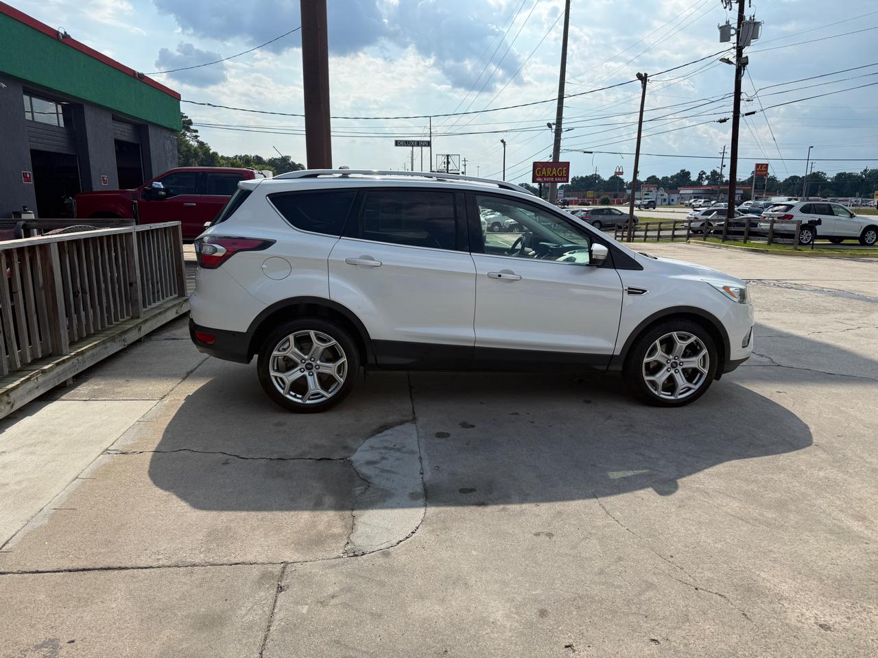 Ford Escape Titanium FWD 2017
