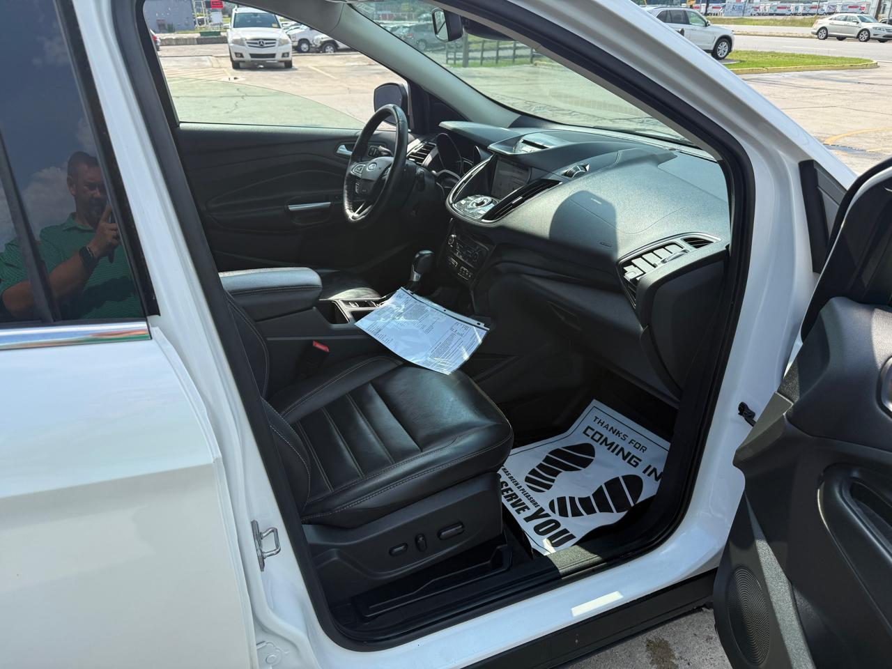 Ford Escape Titanium FWD 2017