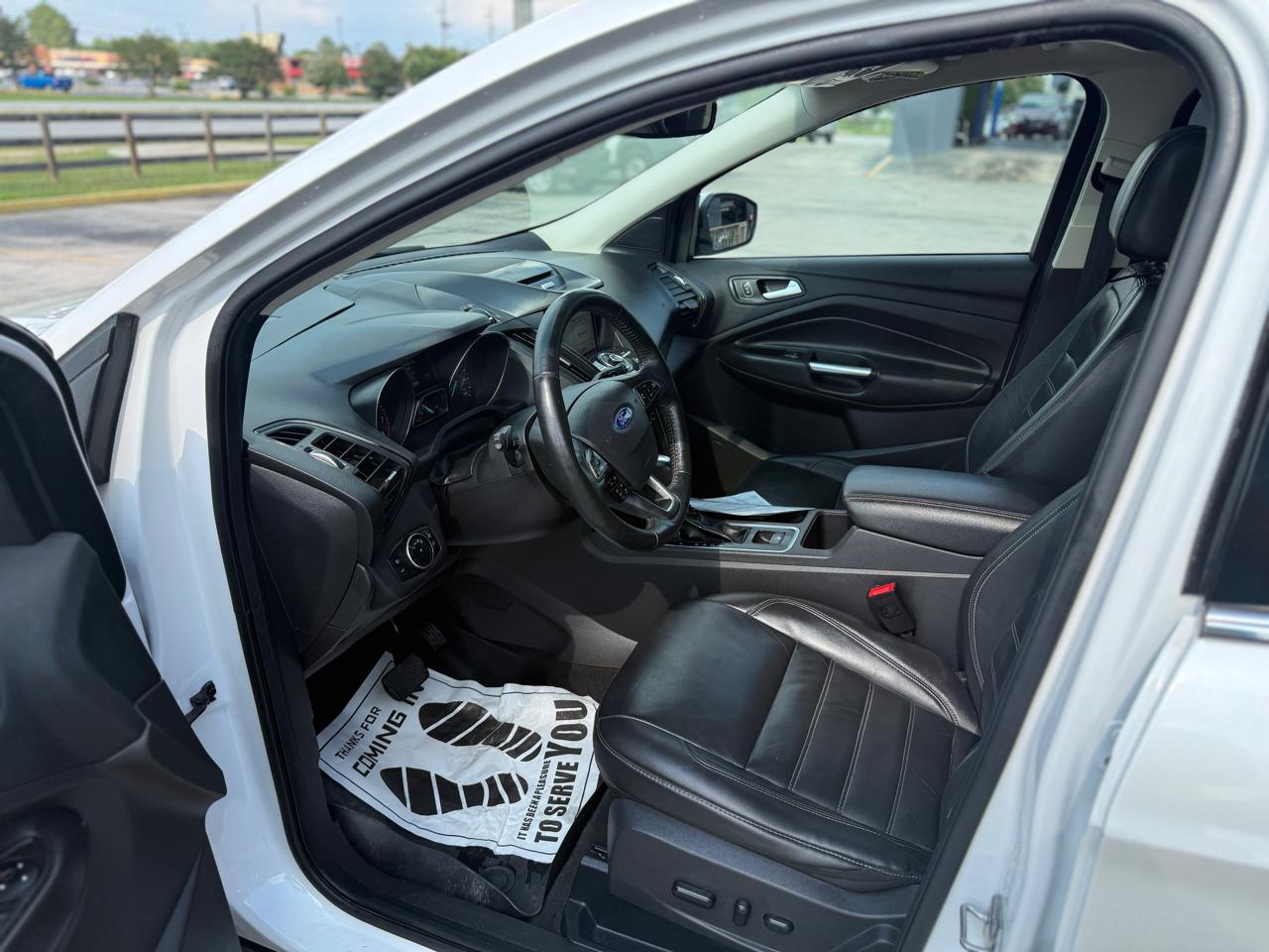 Ford Escape Titanium FWD 2017
