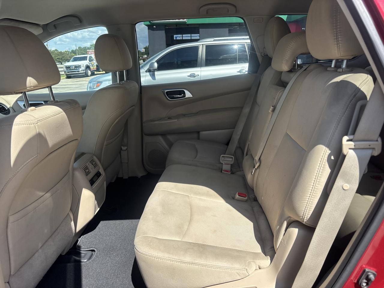 Nissan Pathfinder S 2WD 2013