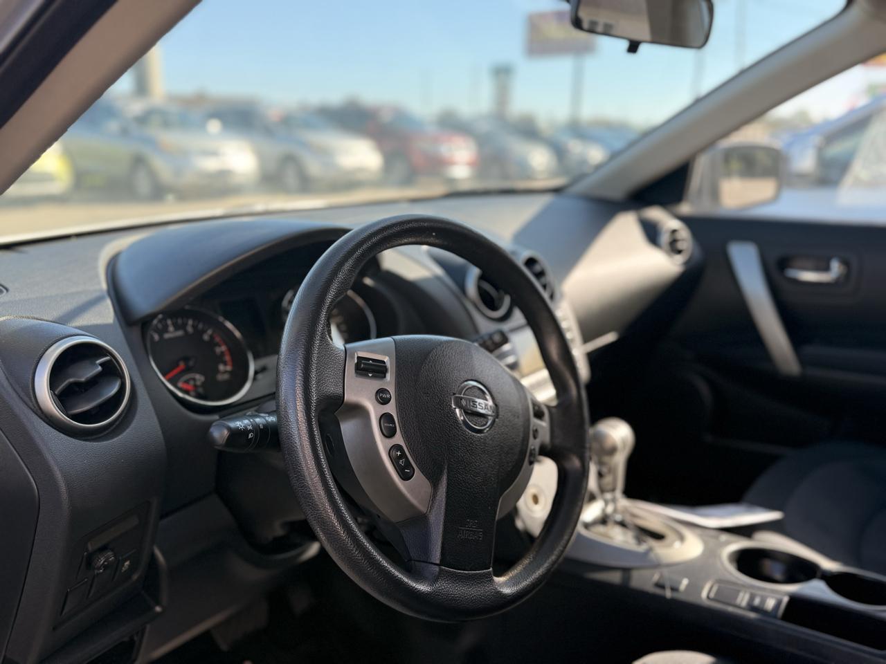 Nissan Rogue S 2WD 2012