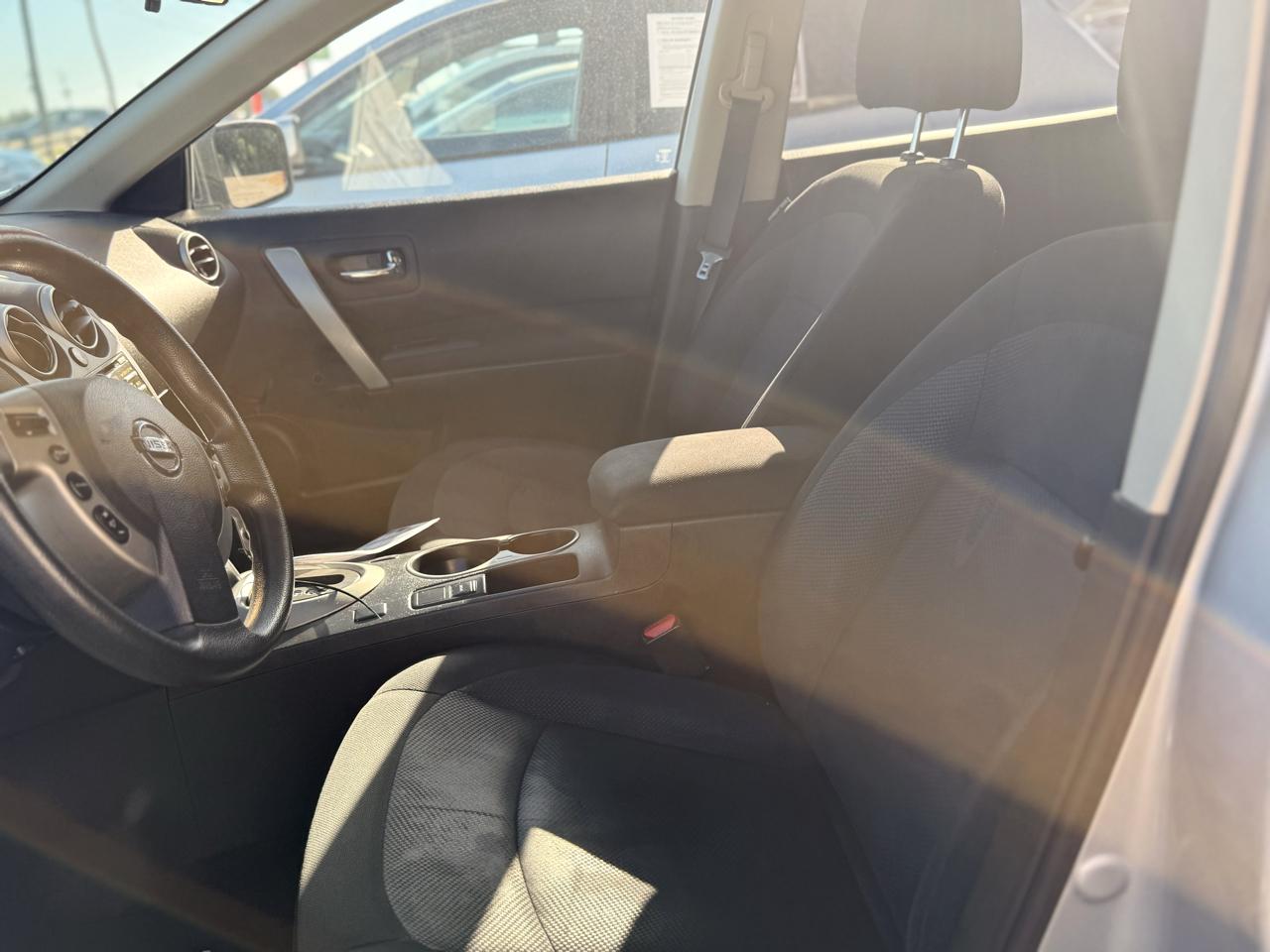 Nissan Rogue S 2WD 2012