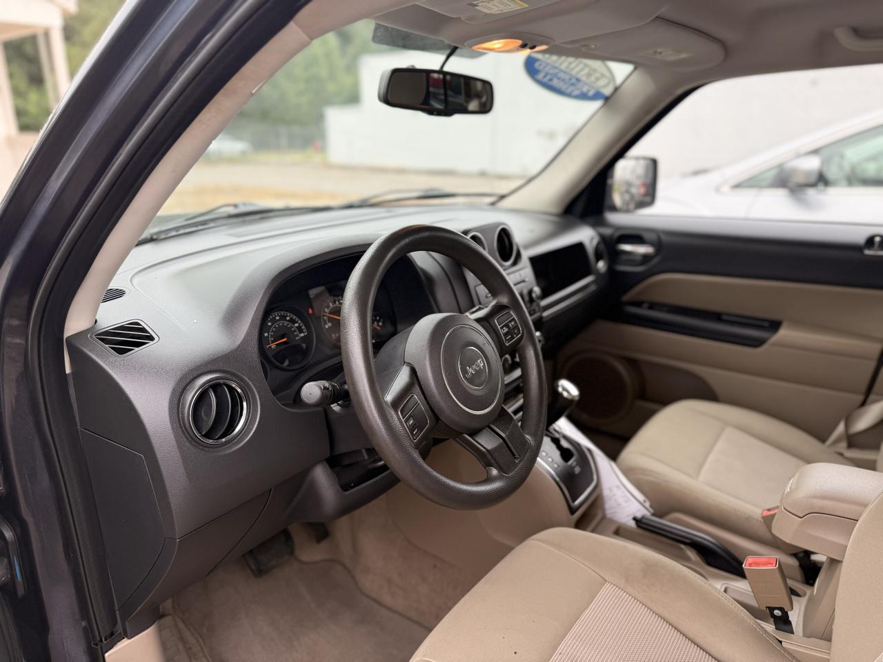 Jeep Patriot Sport 2WD 2014