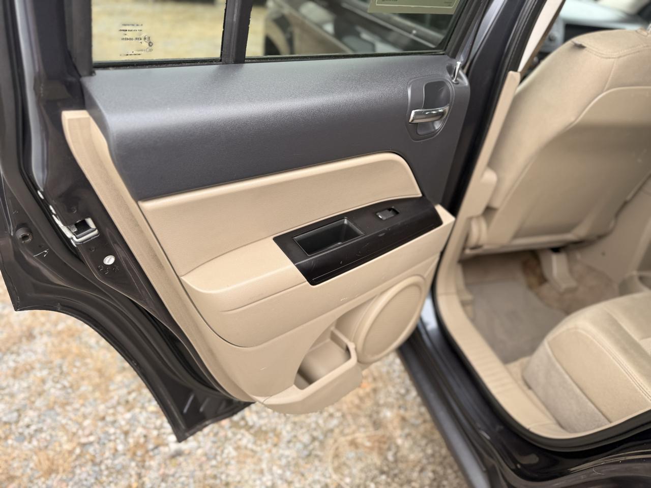 Jeep Patriot Sport 2WD 2014