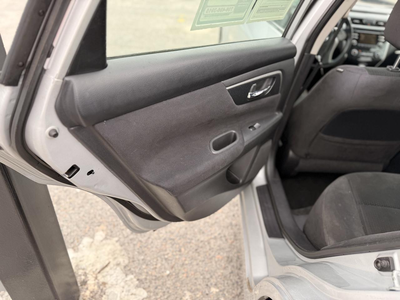 Nissan Altima 2.5 S 2014