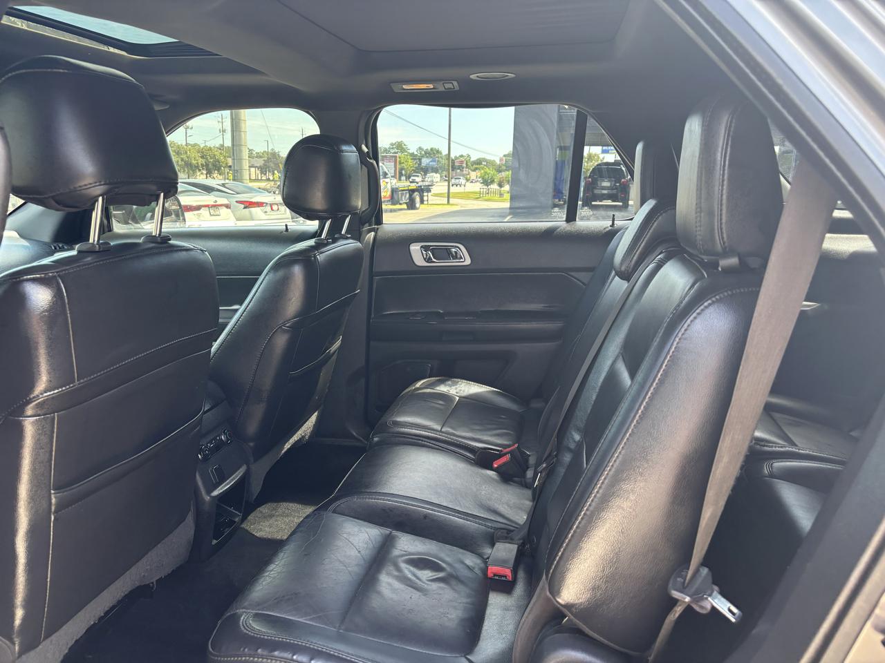 Ford Explorer XLT FWD 2012