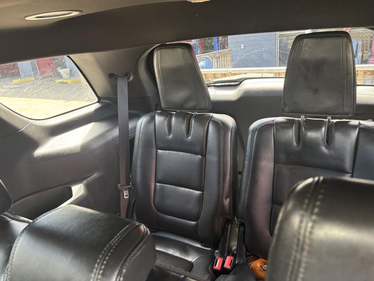 Ford Explorer XLT FWD 2012
