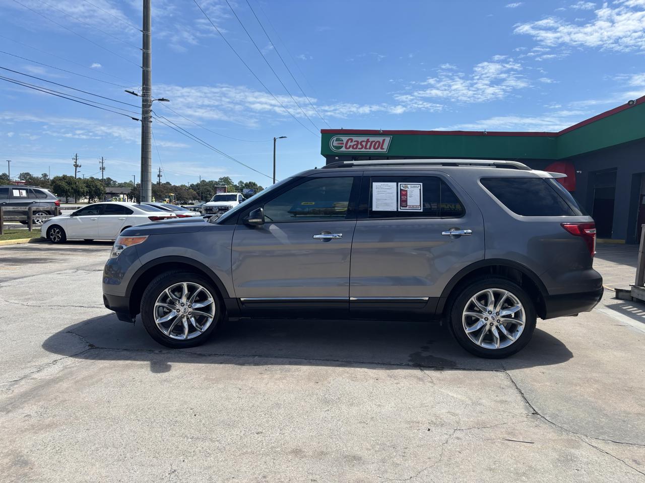 Ford Explorer XLT FWD 2012