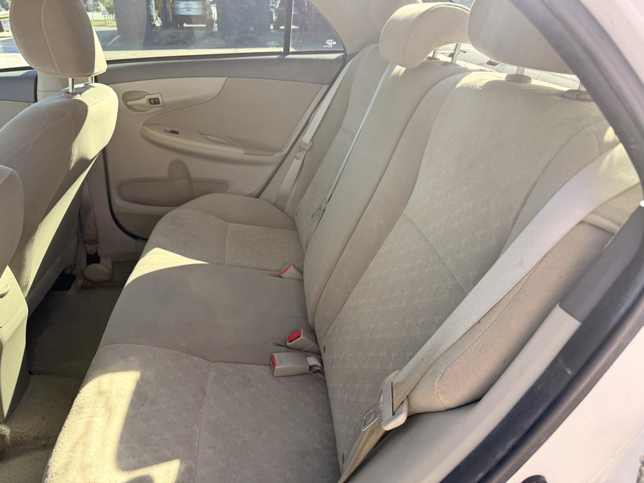 Toyota Corolla LE 4-Speed AT 2009