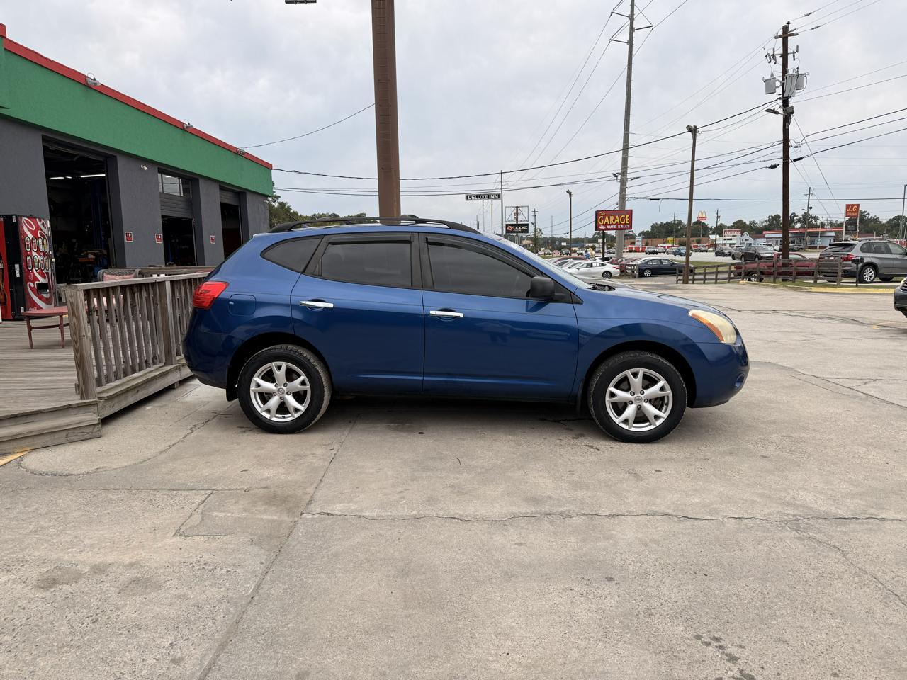 Nissan Rogue SL 2WD 2010