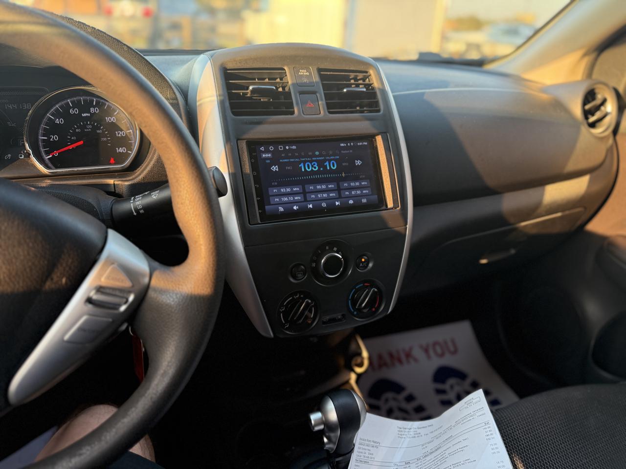 Nissan Versa 1.6 SV Sedan 2017