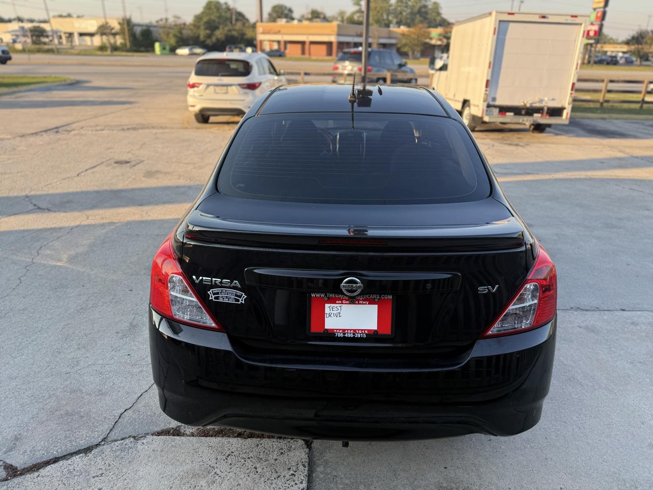 Nissan Versa 1.6 SV Sedan 2017