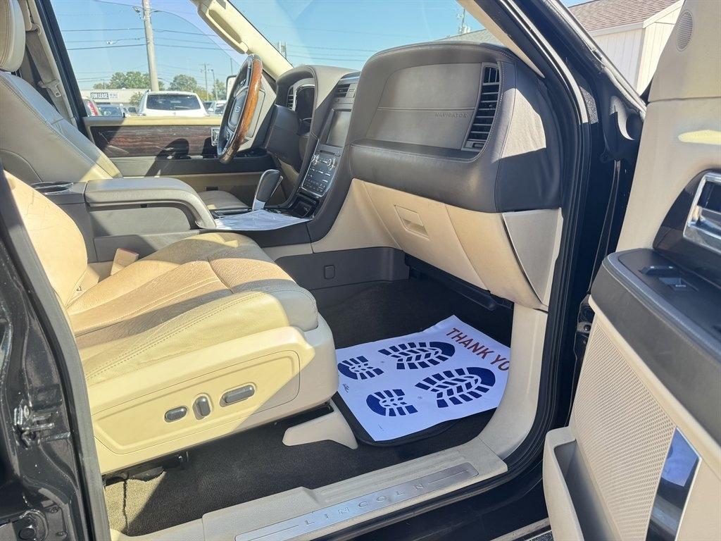 Lincoln Navigator L 4WD 2015