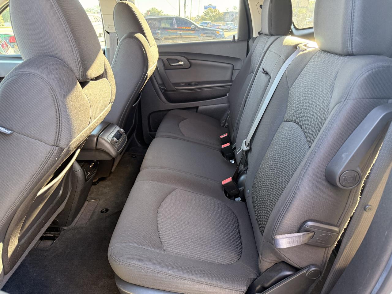 Chevrolet Traverse LT FWD 2011