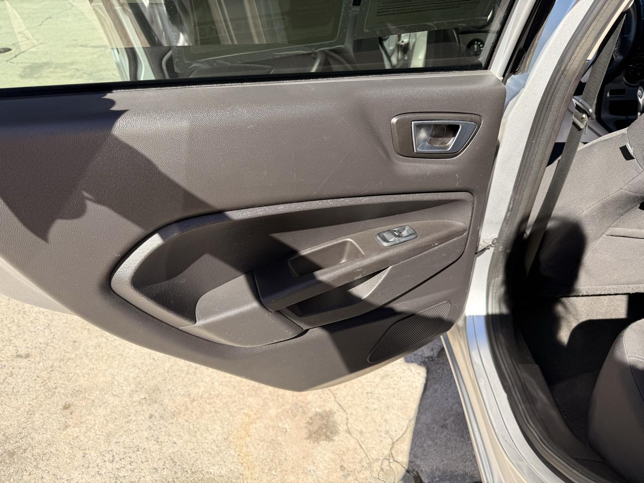 Ford Fiesta SE Sedan 2015