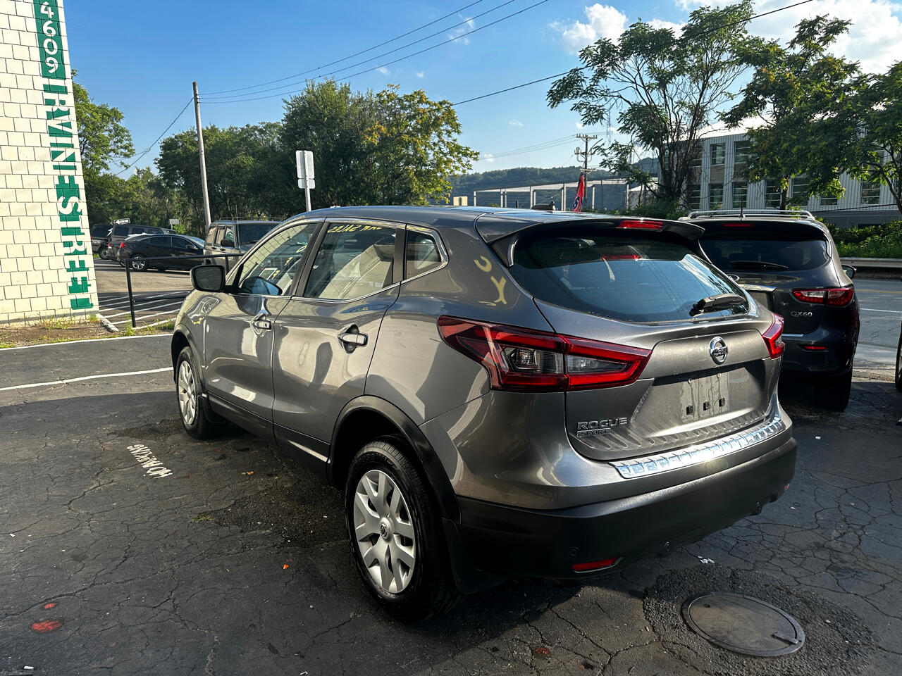 Nissan Rogue Sport S 2020