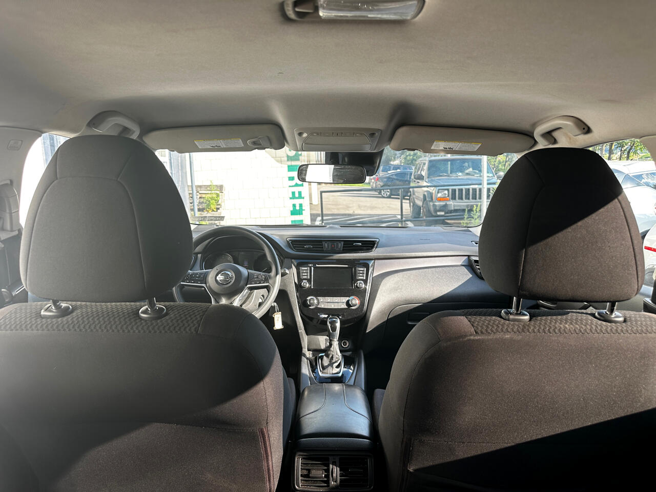 Nissan Rogue Sport S 2020