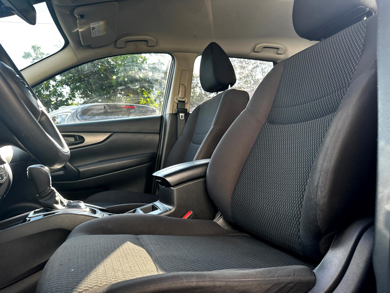 Nissan Rogue Sport S 2020