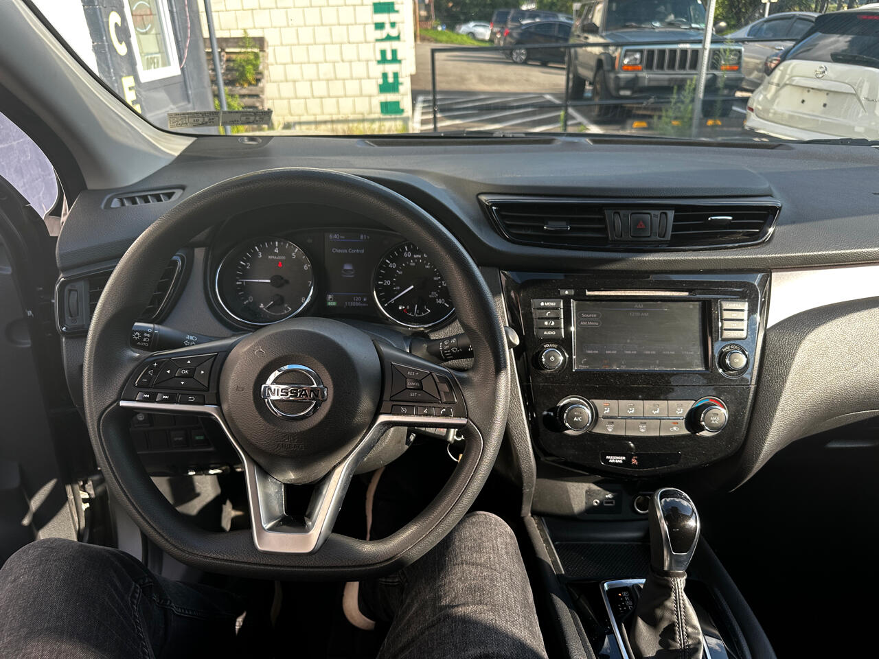 Nissan Rogue Sport S 2020