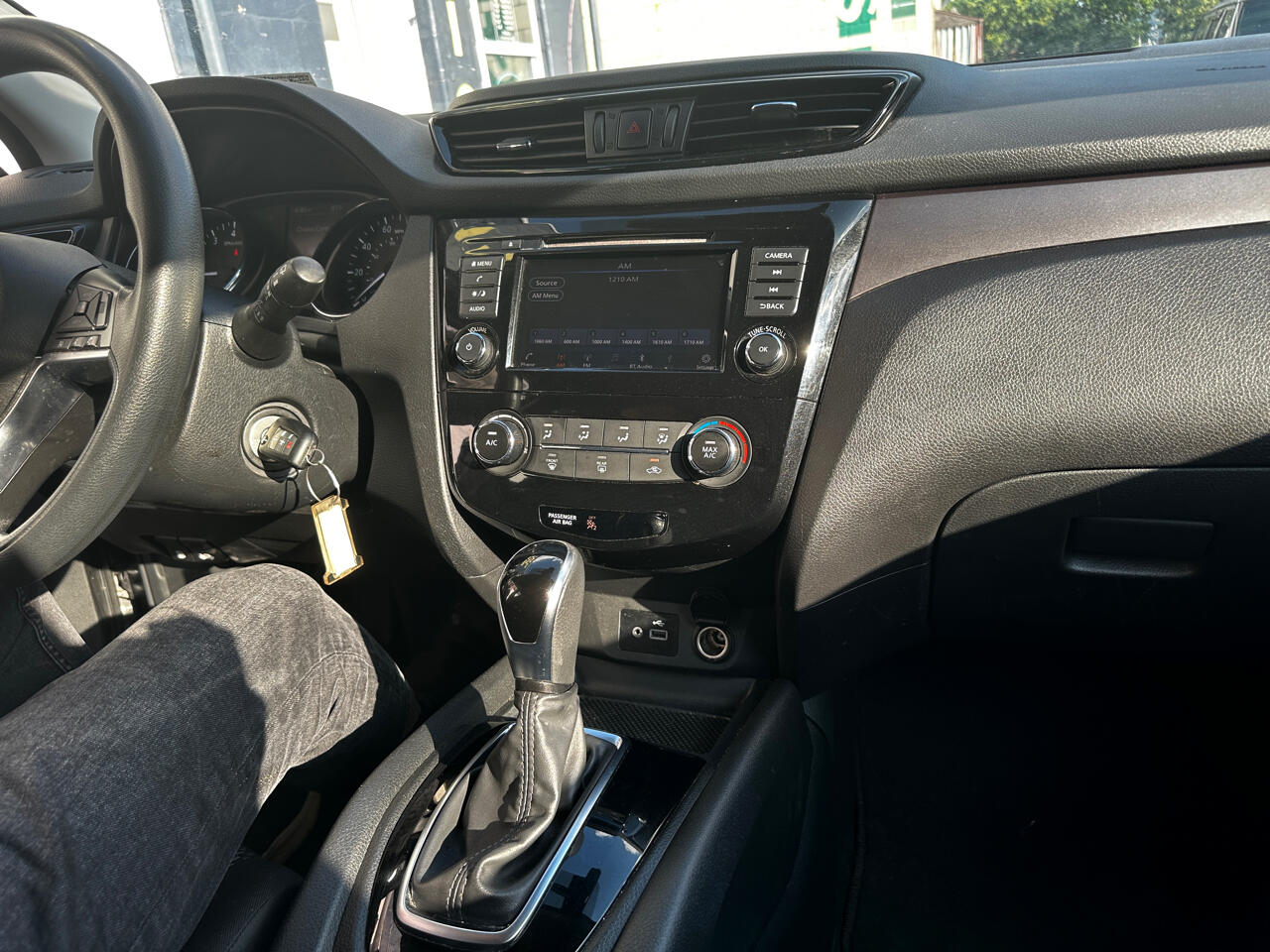 Nissan Rogue Sport S 2020