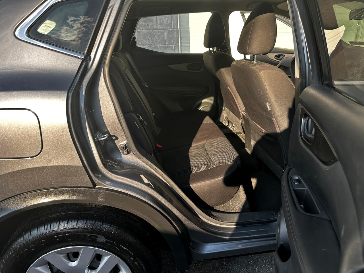Nissan Rogue Sport S 2020
