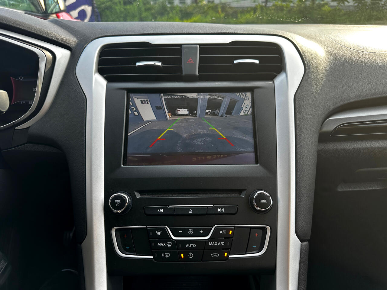 Ford Fusion SE 2016