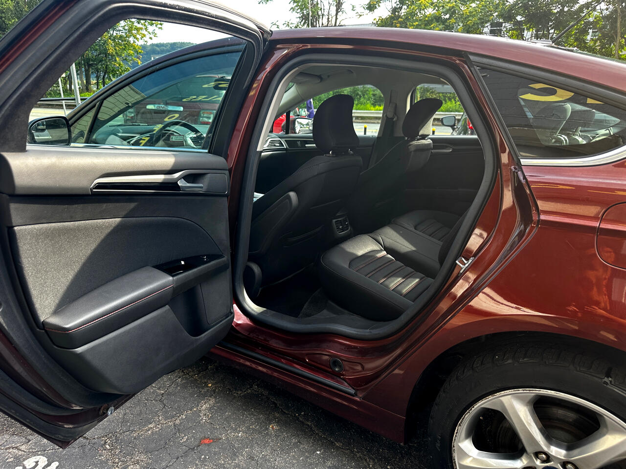 Ford Fusion SE 2016