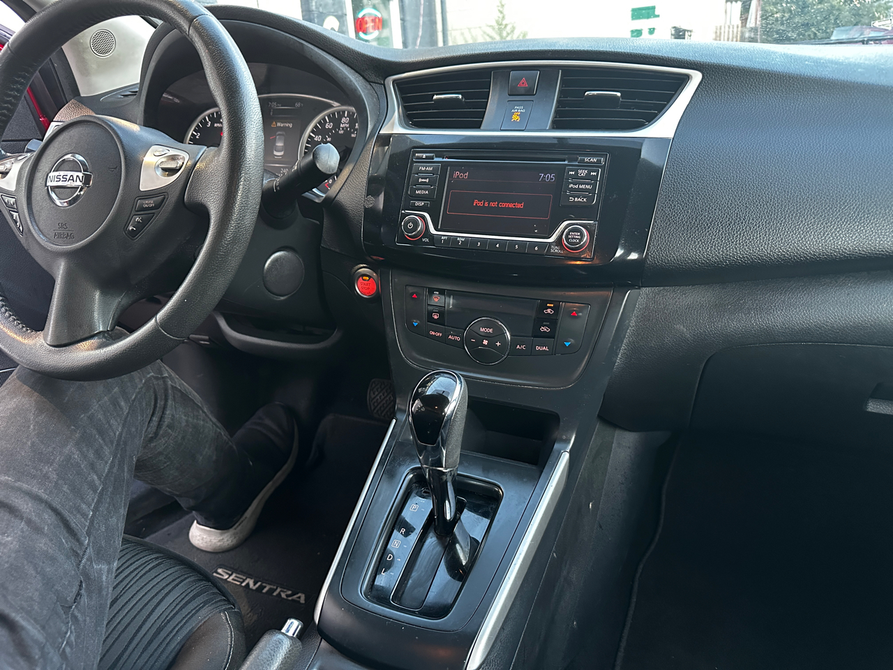 Nissan Sentra SV 4D Sedan 2018
