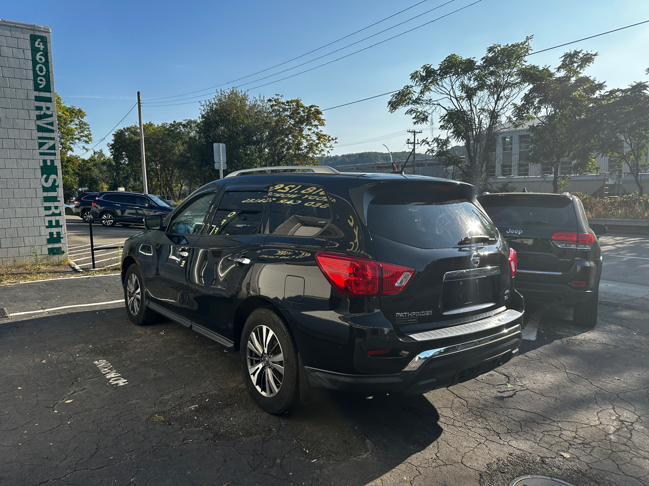 Nissan Pathfinder Platinum 4WD 2017