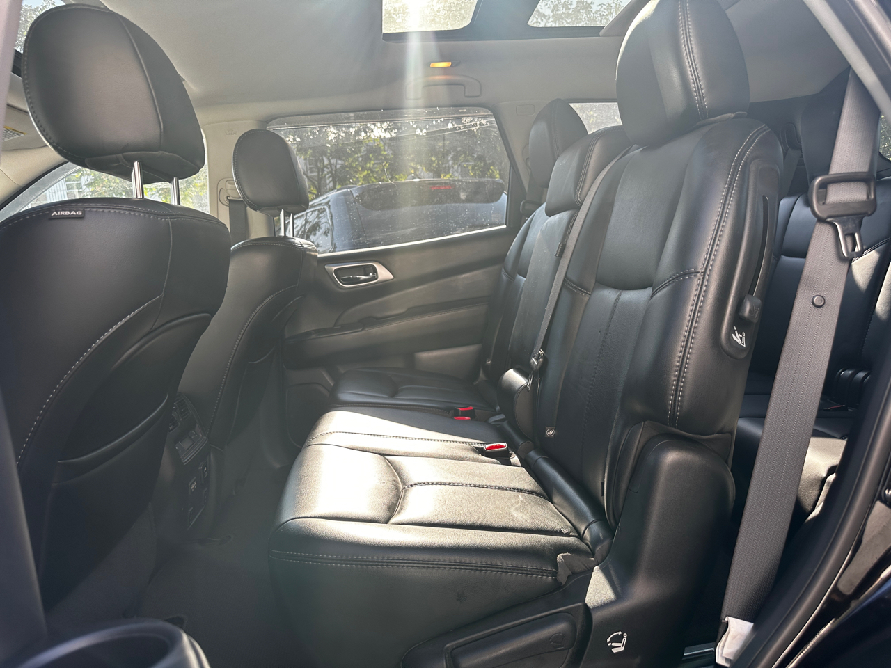 Nissan Pathfinder Platinum 4WD 2017