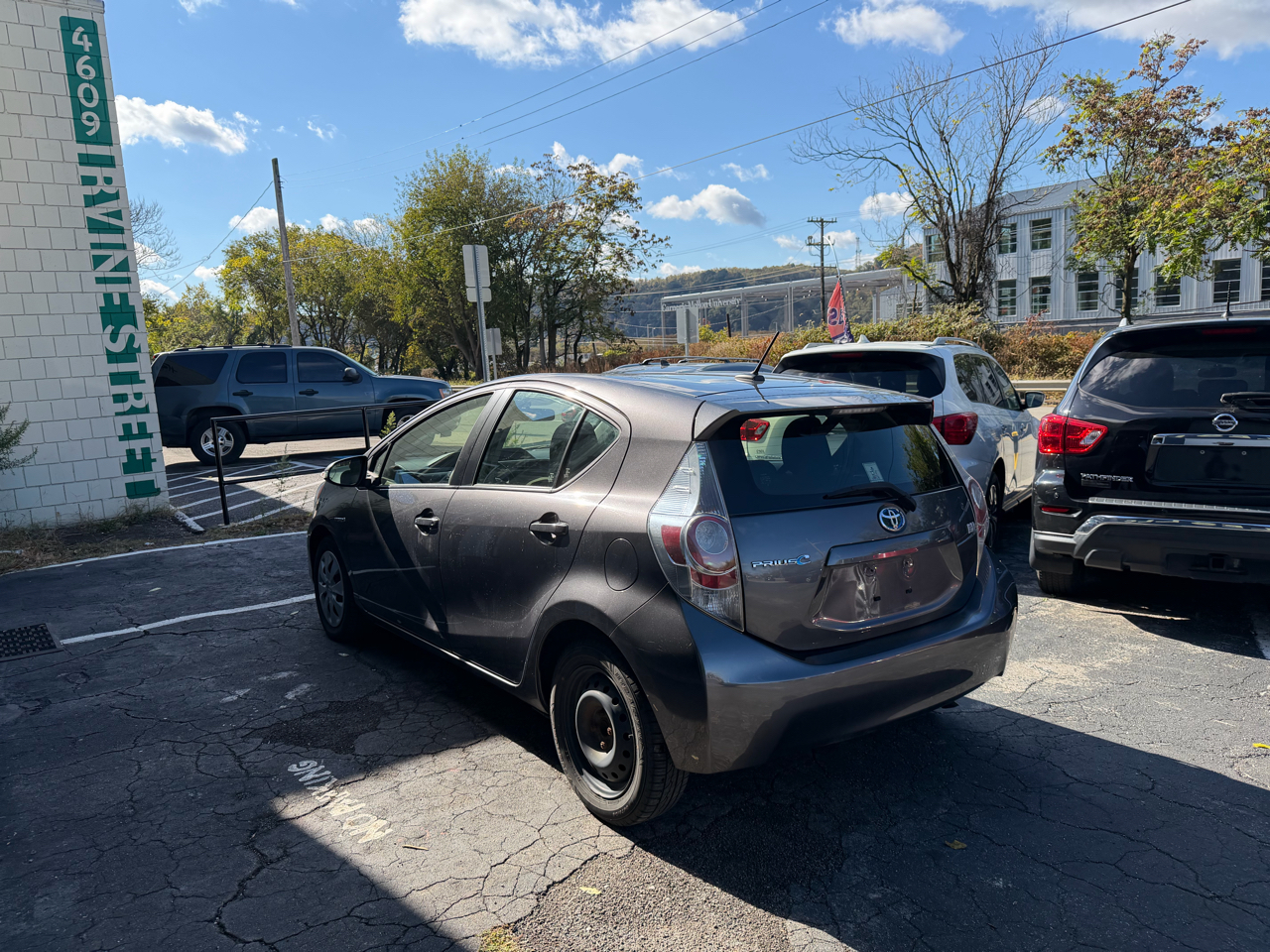 Toyota Prius c Three 2012